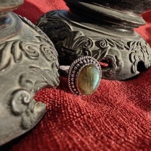 HAUNTED RING OF LUCK WEALTH ~ WISHES ~ DJINN / JINN / GENIE ~ SPELL ~ — Khodam Djinn