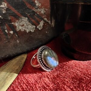 HAUNTED RING OF THE SPELL SECRET ~ ENDLESS WISHES ~ DJINN / JINN / GENIE ~ — Khodam Djinn