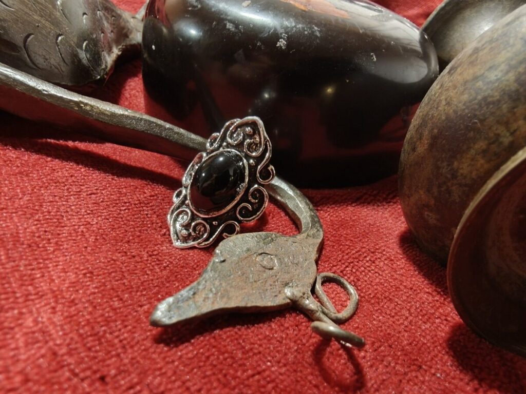 HAUNTED RING OF NIGHT ALLY ~ DJINN / JINN / GENIE ~ Khodam Djinn — Khodam Djinn