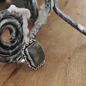 HAUNTED RING OF HIDDEN GATE ~ DJINN / JINN / GENIE ~ Khodam Djinn — Khodam Djinn