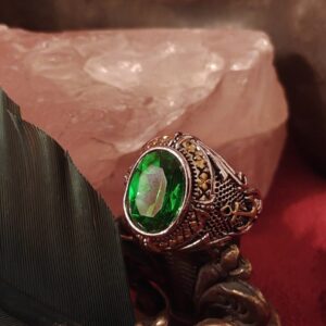 HAUNTED RING OF EMERALD THRONE ~ DJINN / JINN / GENIE ~ Khodam Djinn — Khodam Djinn