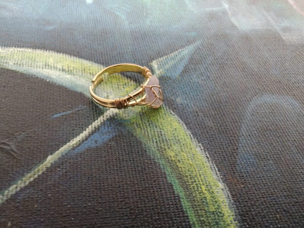 HAUNTED RING OF ROSE WHISPER ~ DJINN / JINN / GENIE ~ Khodam Djinn — Khodam Djinn
