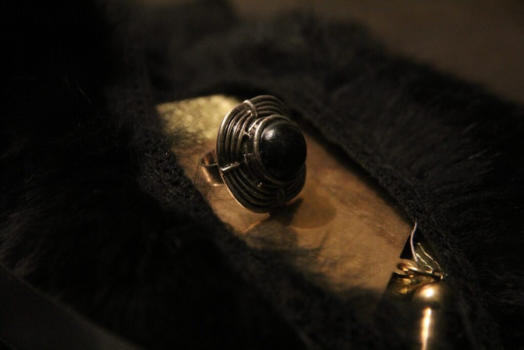 RING OF WIN IN COURT / WIN TRIAL ~ DJINN / JINN / GENIE ~ Khodam Djinn ~ HAUNTED — Khodam Djinn